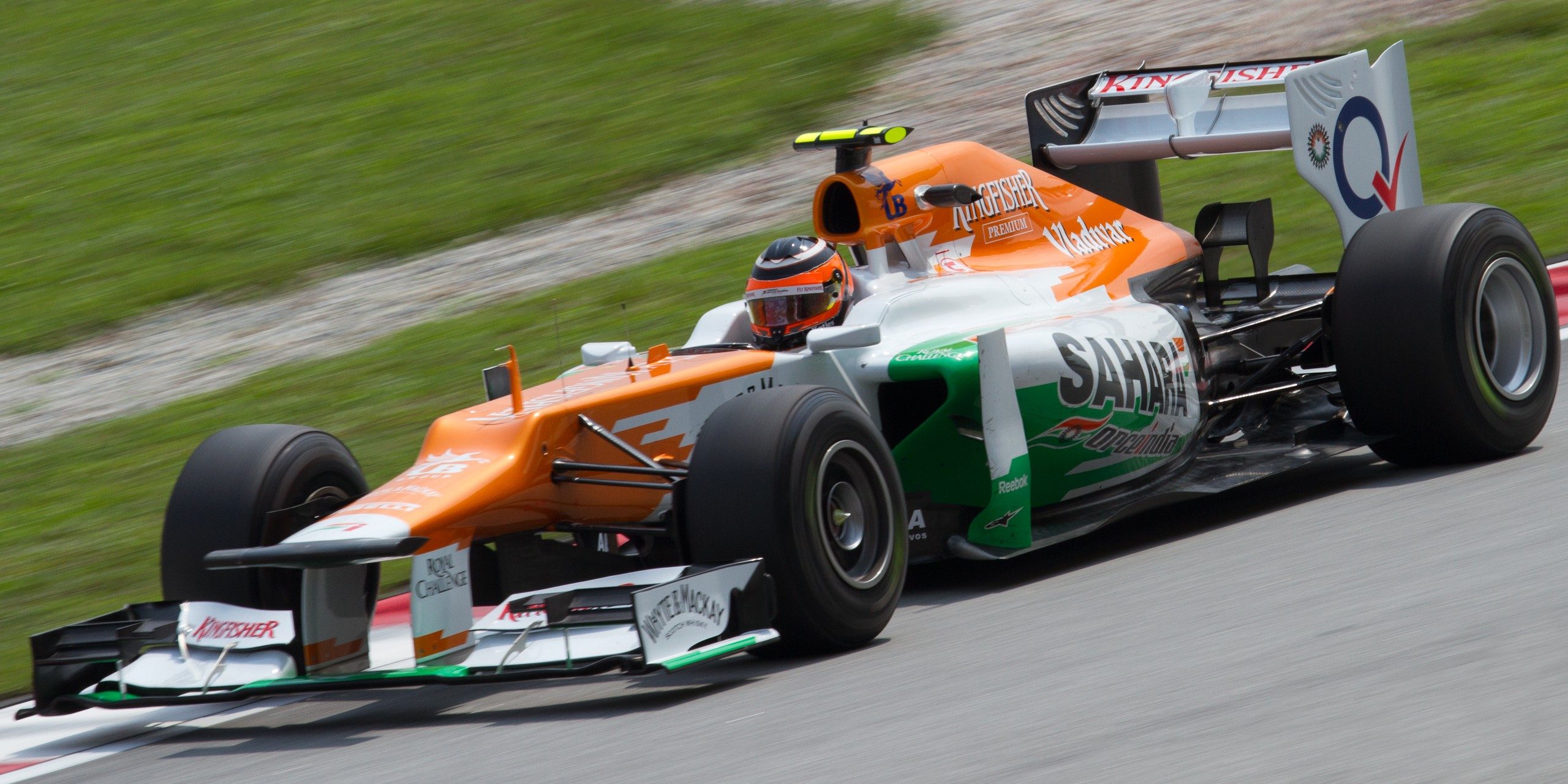 Nico_Hulkenberg_2012_Malaysia_FP1.jpg