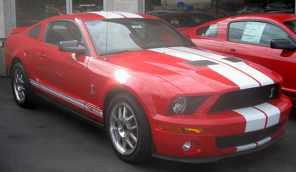 1024px-Ford_Mustang_GT500.jpg