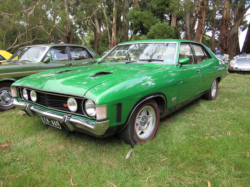 800px-Ford_Falcon_XA_GT_Sedan_Calypso_Green.jpg