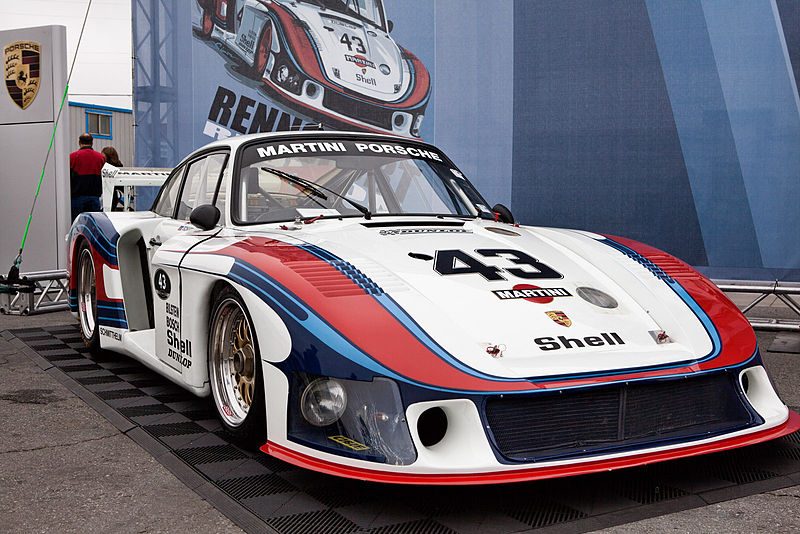 800px-Porsche_935_78_Moby_Dick_Martini_Racing_No._43_%28Porsche_Rennsport_Reunion_IV%29.jpg