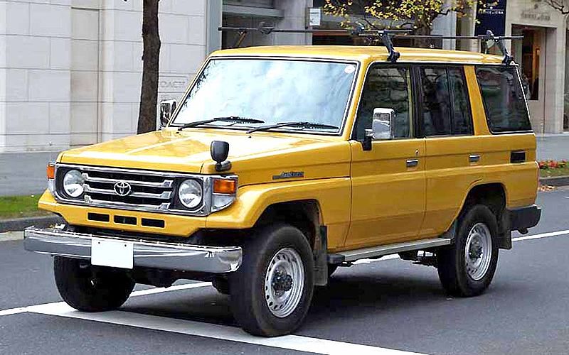 800px-Toyota_Land_Cruiser_HZJ76HV_001.jpg