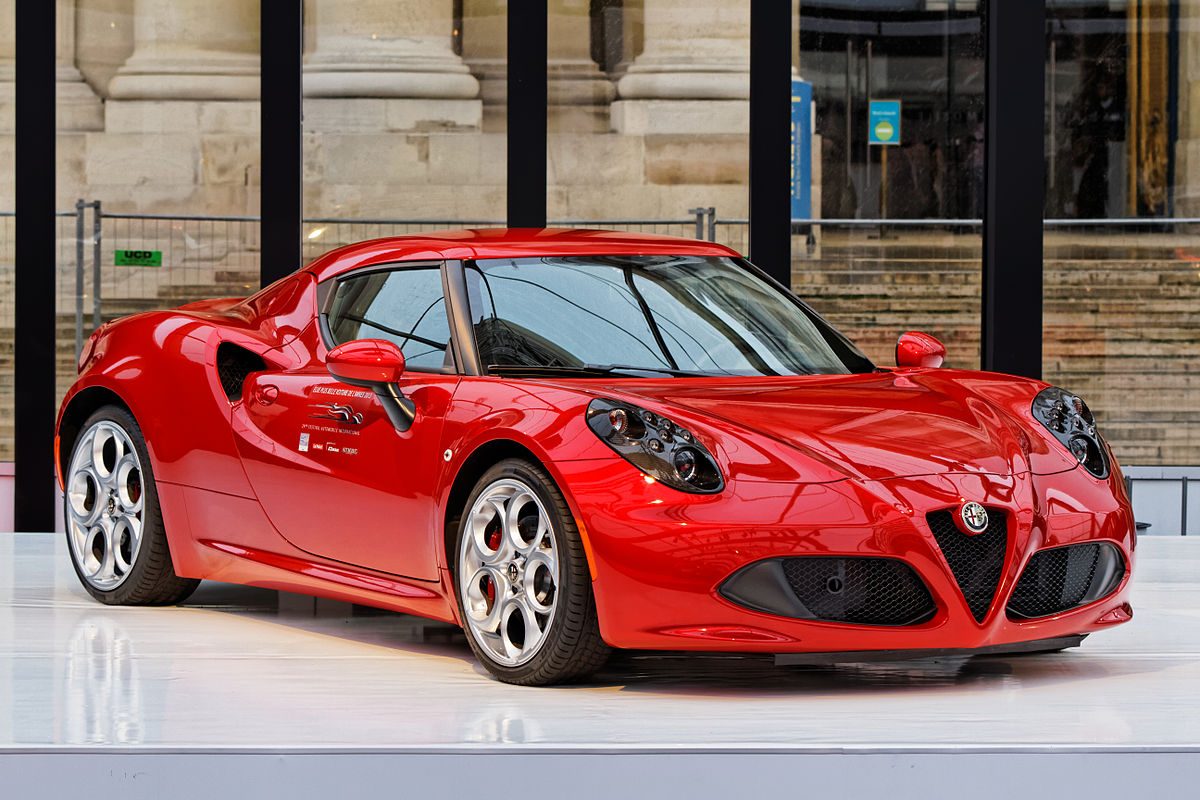 1200px-Festival_automobile_international_2014_-_Alfa_Romeo_4C_-_009.jpg