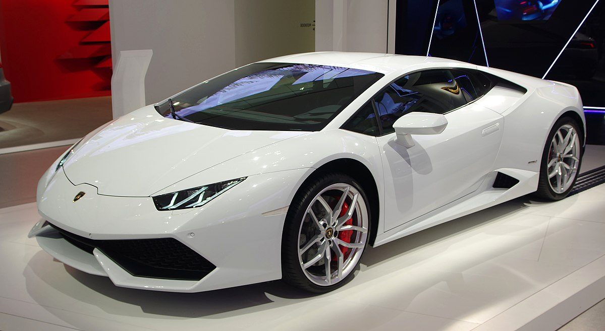 1200px-Lamborghini_Huracan_20150525_7811.jpg