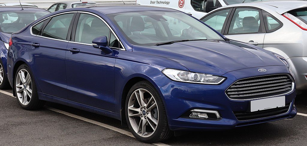 1024px-2018_Ford_Mondeo_Titanium_TDCi_Automatic_2.0.jpg