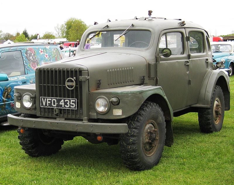 800px-Volvo_TP21_at_Battlesbridge.JPG