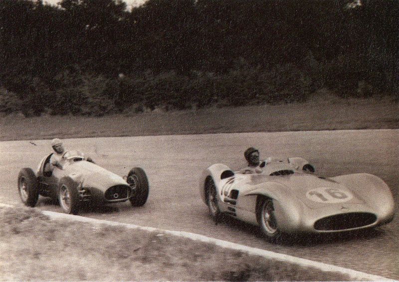 800px-GPItaliaFangioAscari1954.jpg