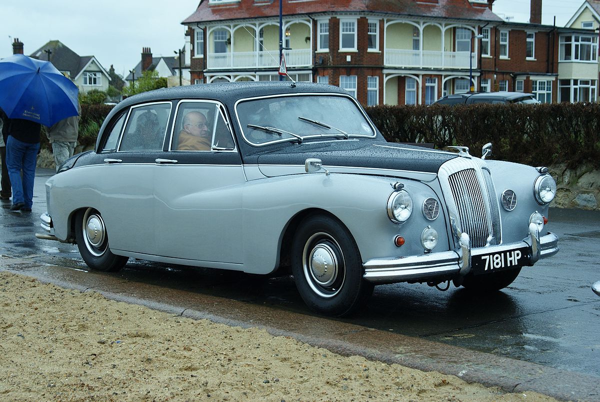 1200px-Daimler_7181HP_020510_CPS.jpg