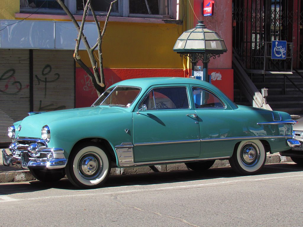 1024px-Ford_Custom_V8_Coupe_1951_%289347860582%29.jpg