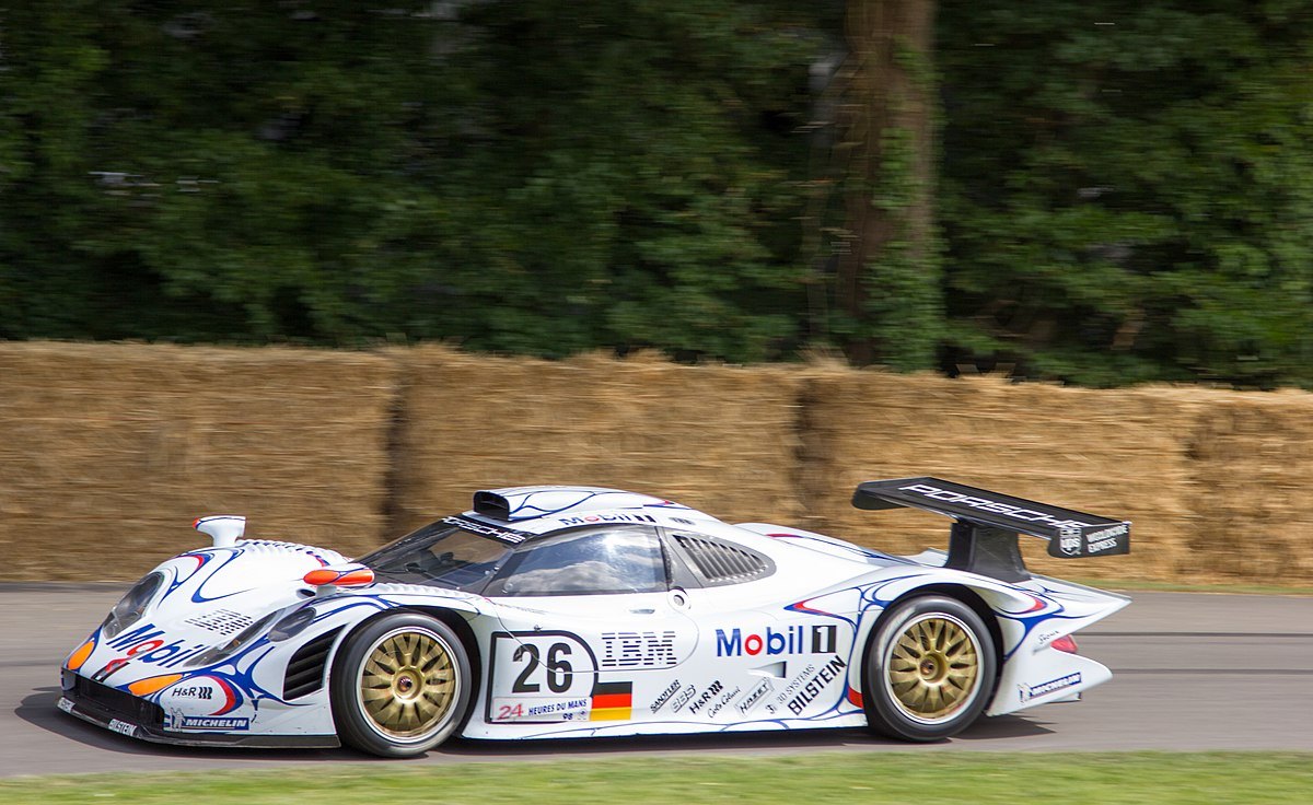 1200px-Porsche_911_GT1-98_at_Goodwood_2014_003.jpg