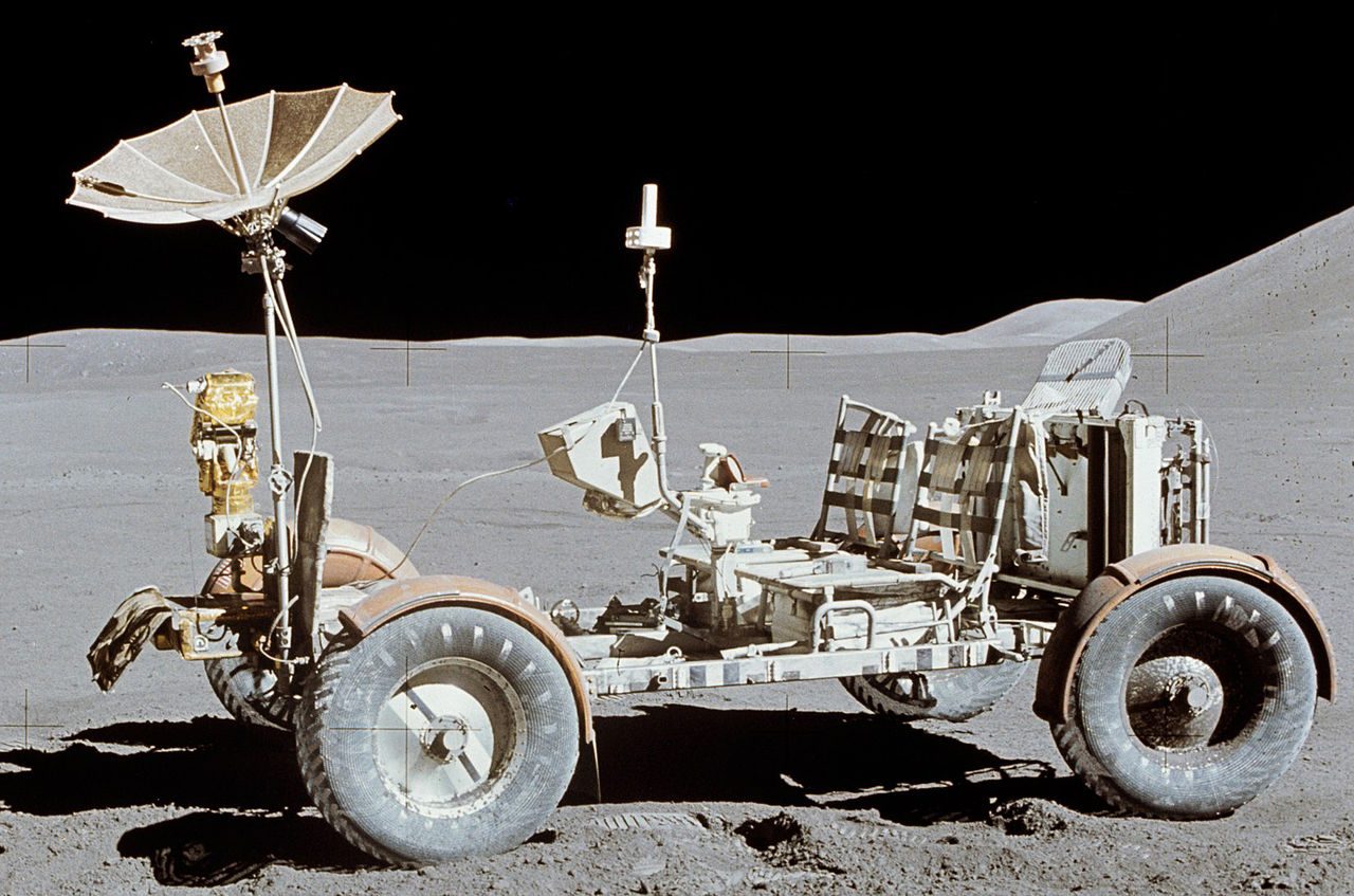 1280px-Apollo15LunarRover.jpg