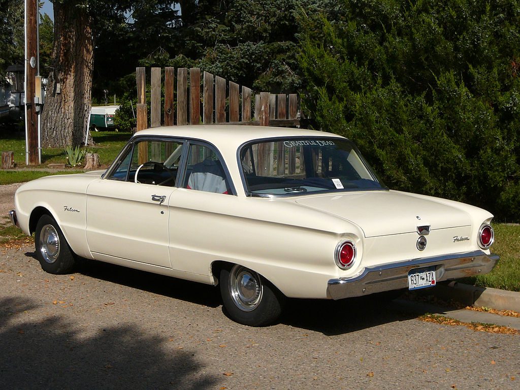 1024px-1960_Ford_Falcon.jpg