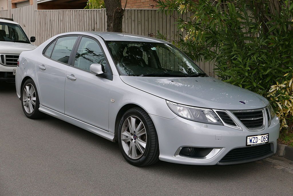 1024px-2009_Saab_9-3_%28MY08%29_Aero_2.8T_sedan_%282015-07-09%29_01.jpg