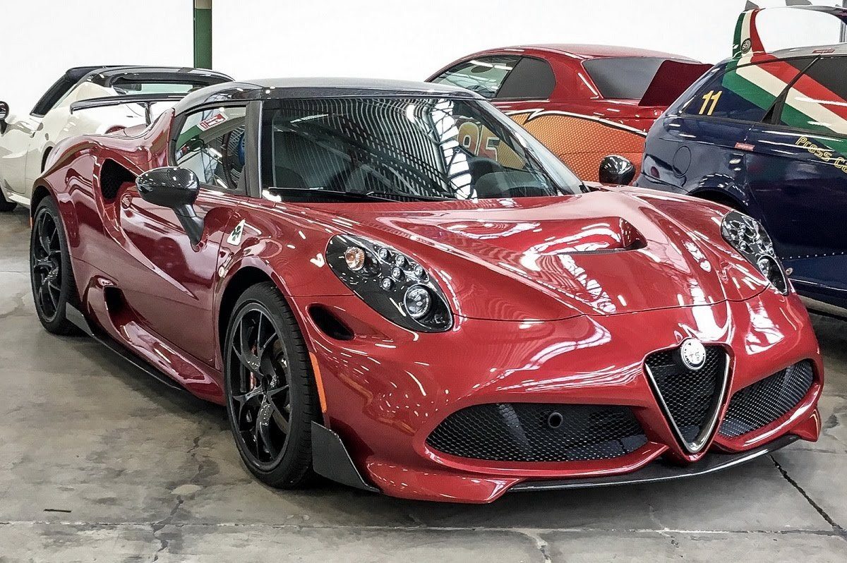 Alfa-Romeo-4C-Quadrifoglio-prototipi-foto-1.jpg