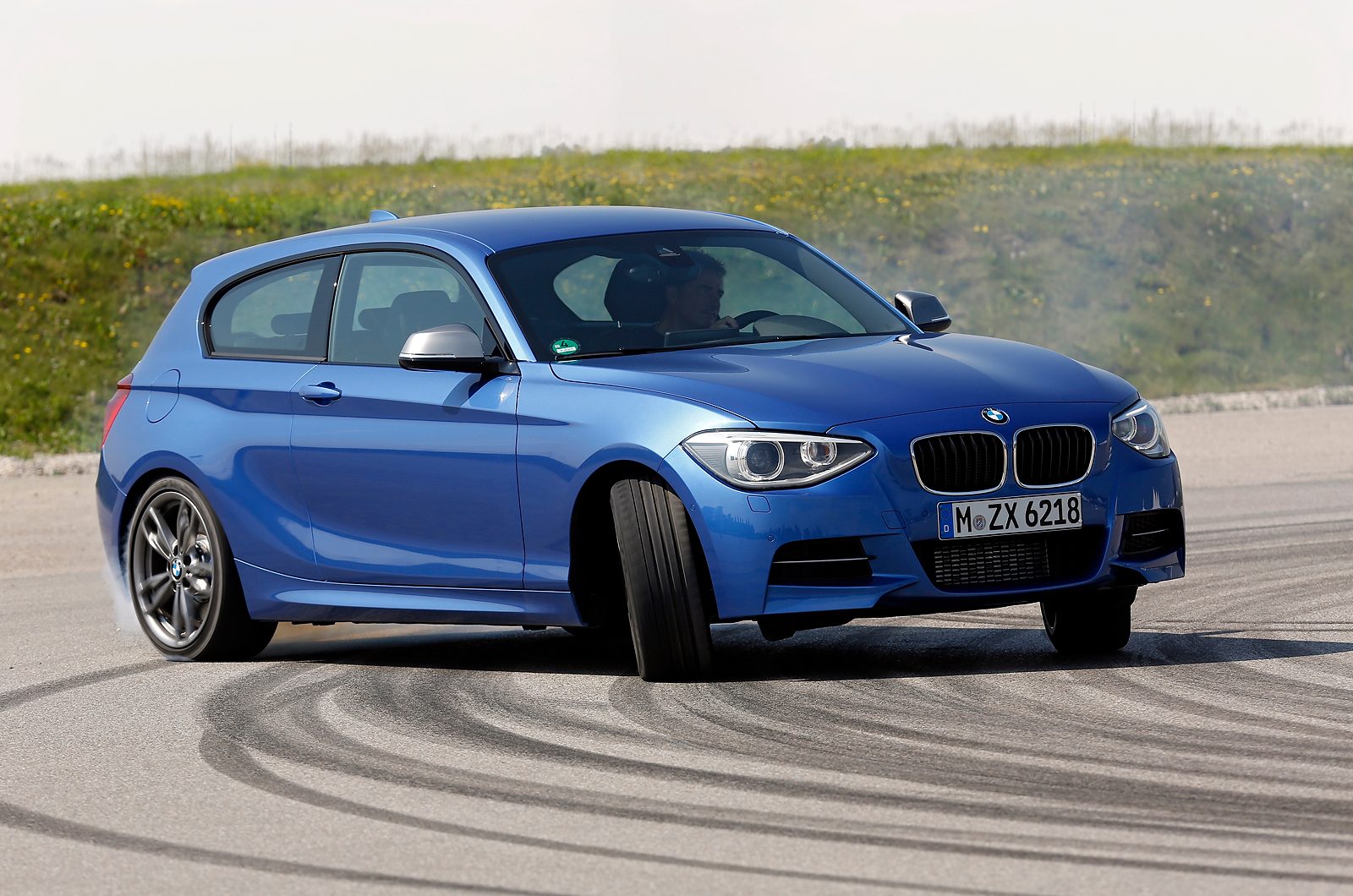 bmw-m135i-1.jpg