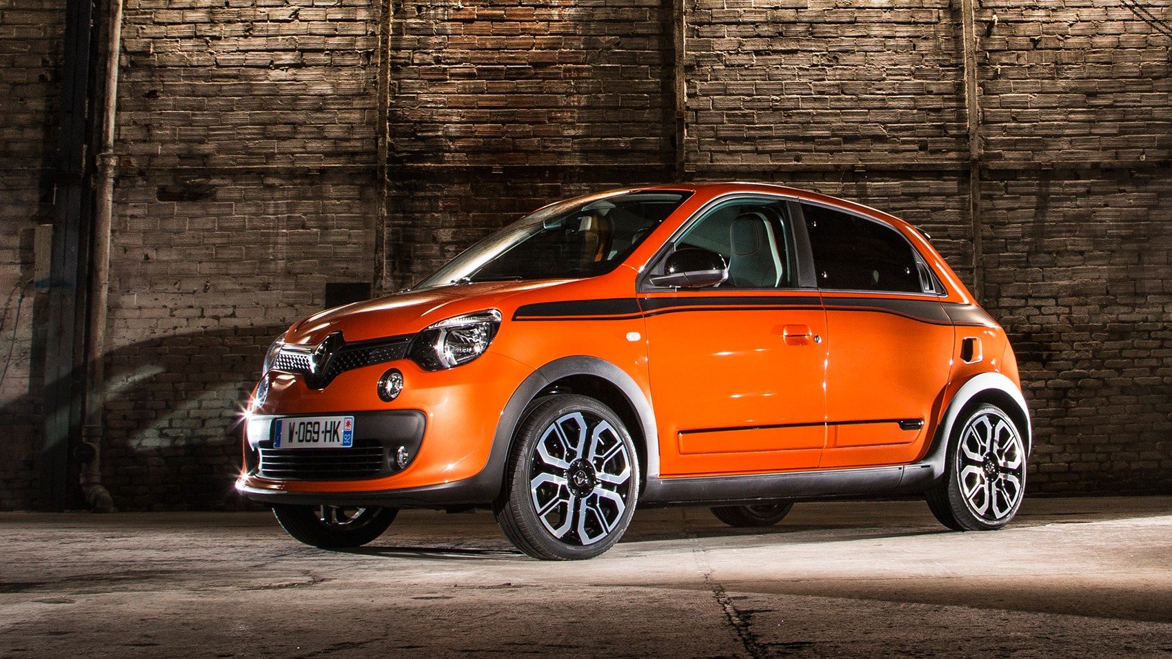 Renault_Twingo_GT_03.jpg