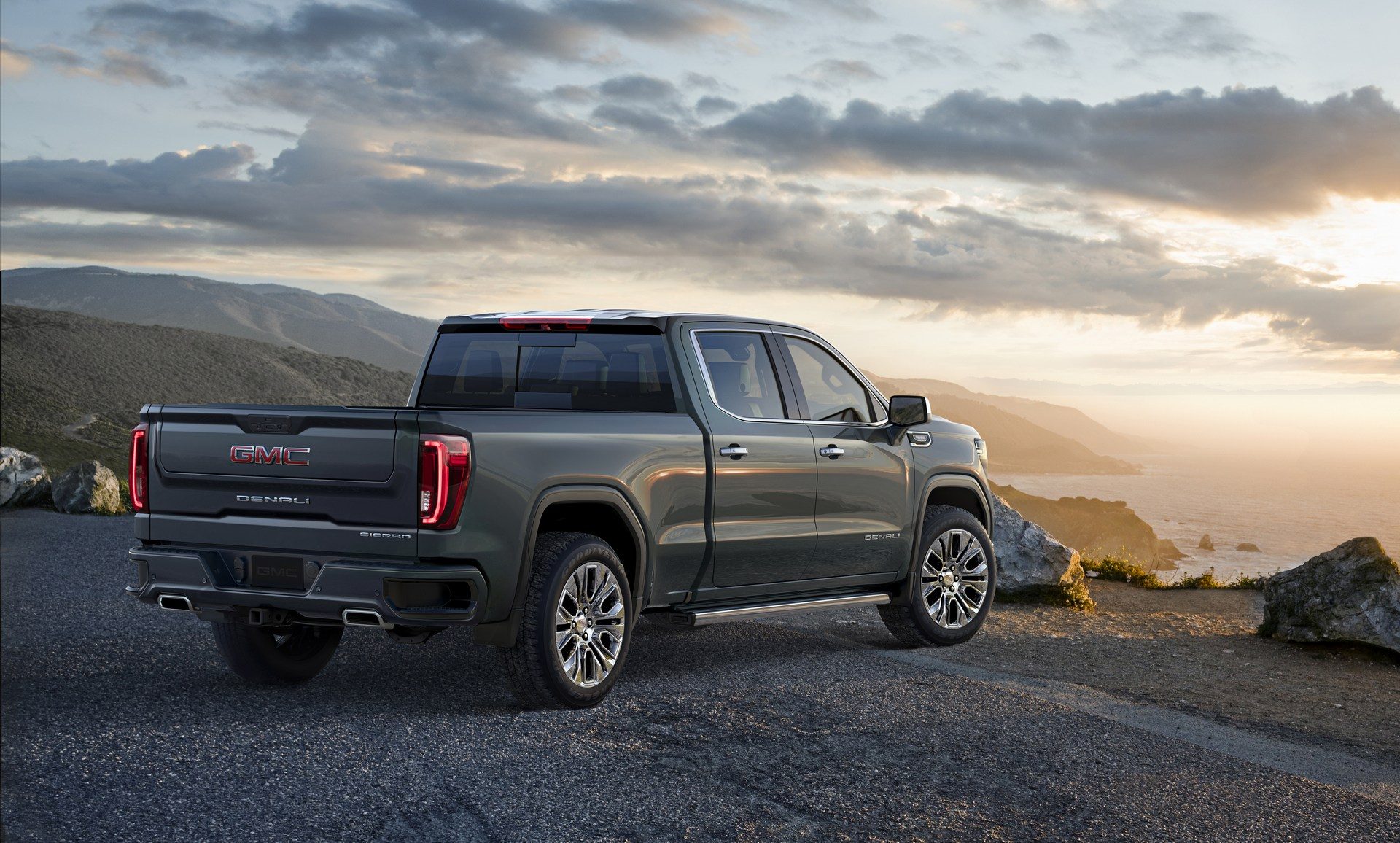 2019-GMC-Sierra-2.jpg