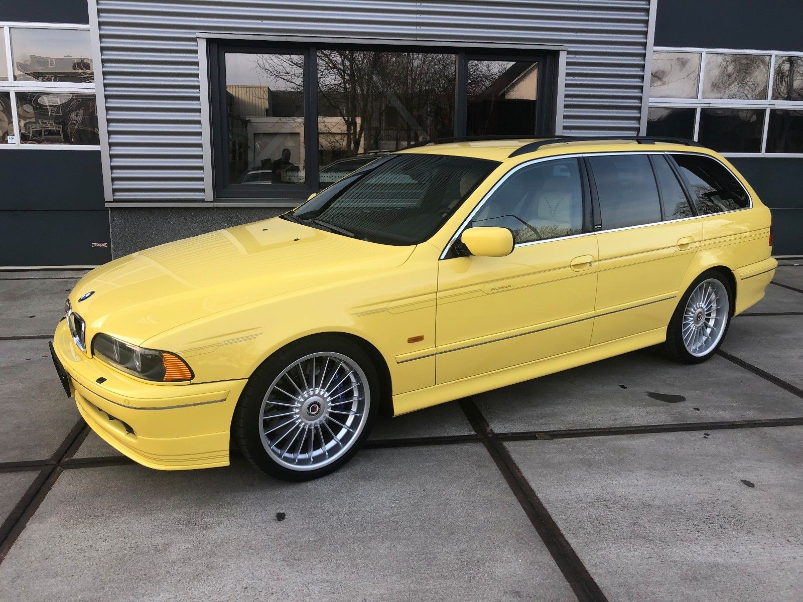 alpina-b10-v8s-touring-yellow-ebay-2.jpg