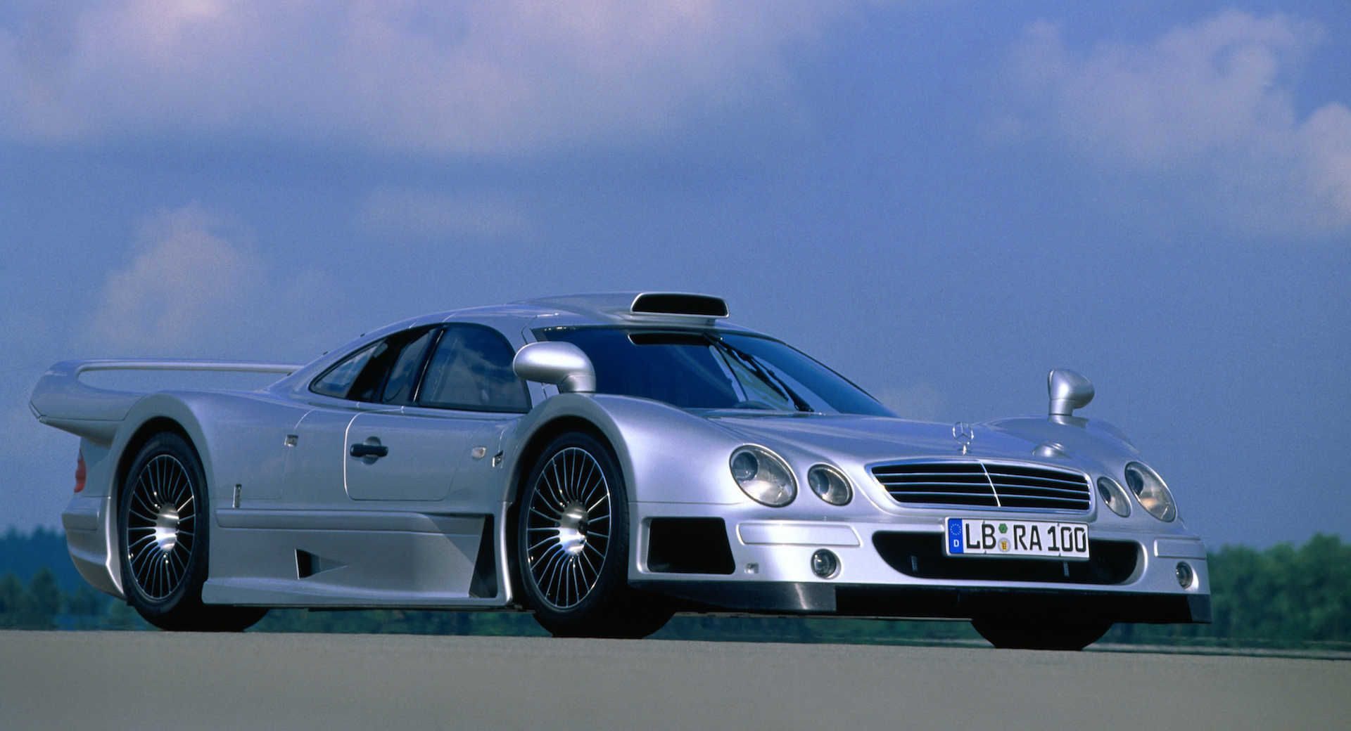 Mercedes-Benz-CLK-GTR.jpg