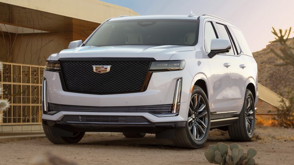 2021-Cadillac-Escaladae-Vs-Lincoln-Navigator-1Carscoops-copy-1024x576.jpg