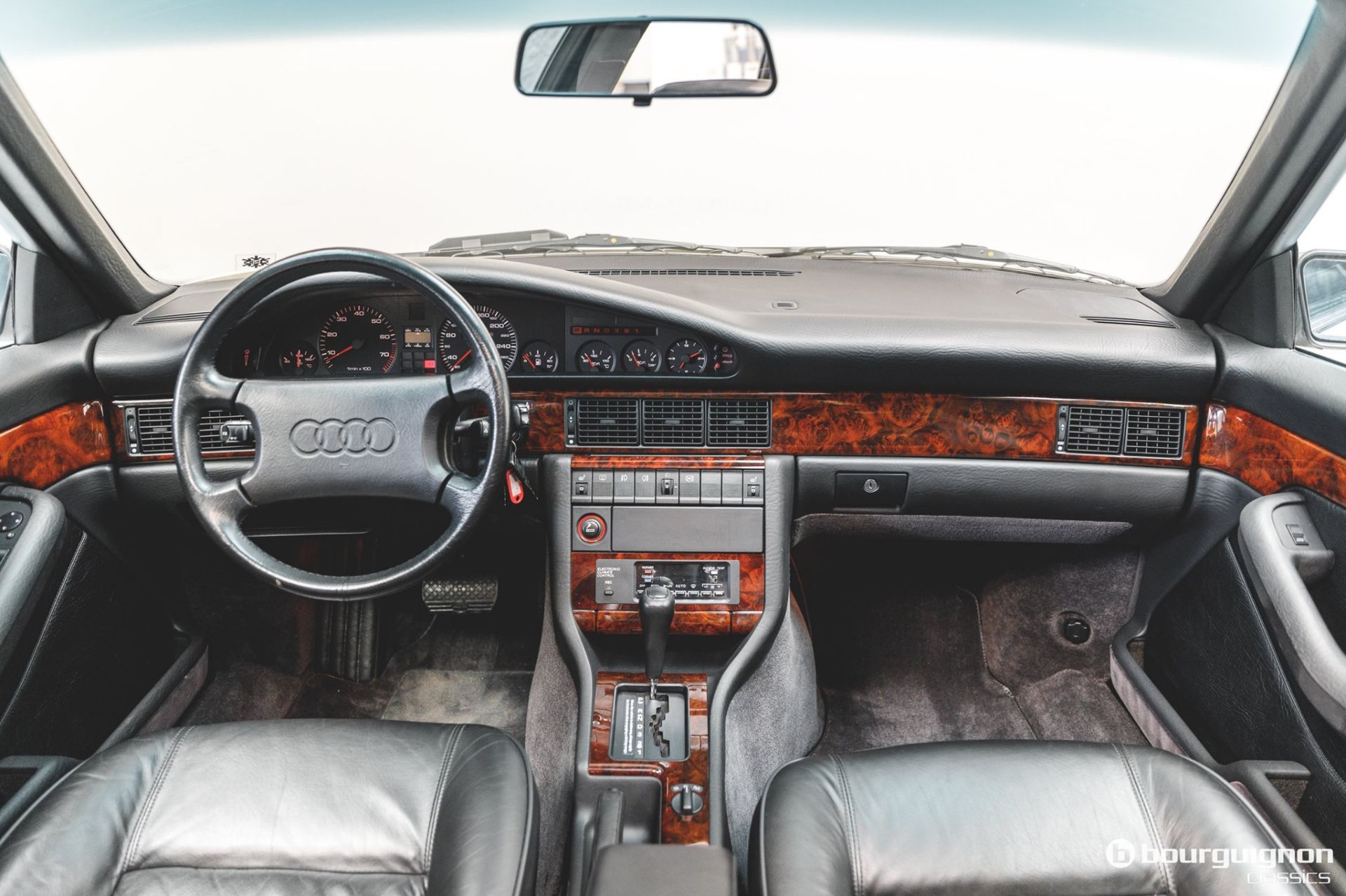 1990-Audi-V8-quattro-8-1.jpg