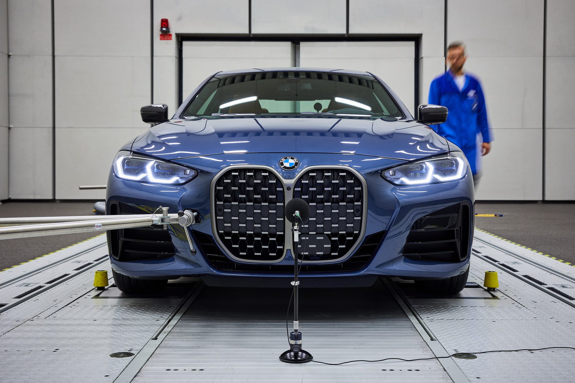 2021-bmw-4-5-6-series-production-dingolfing-11.jpg