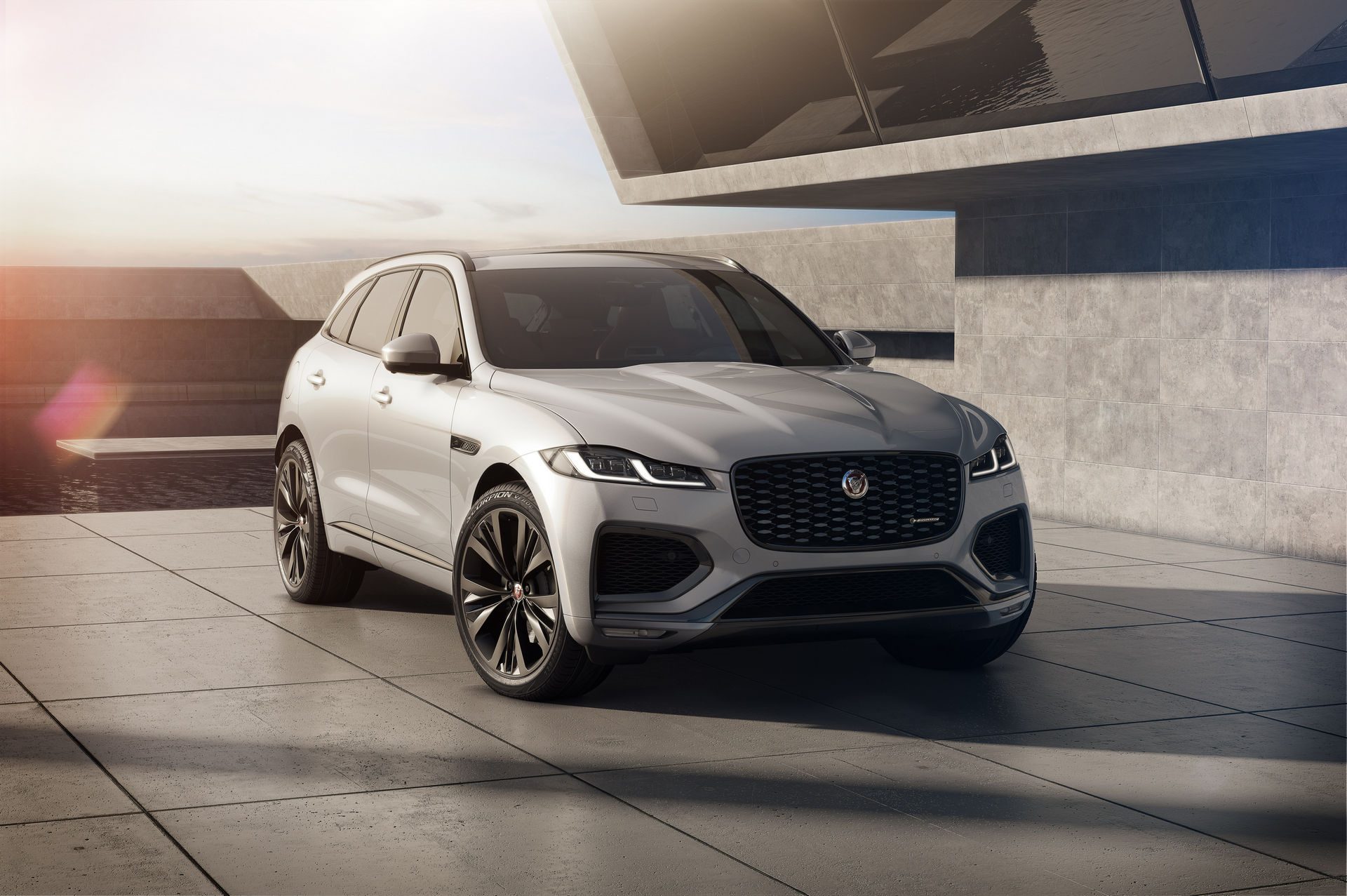 2021-Jaguar-F-Pace-129.jpg