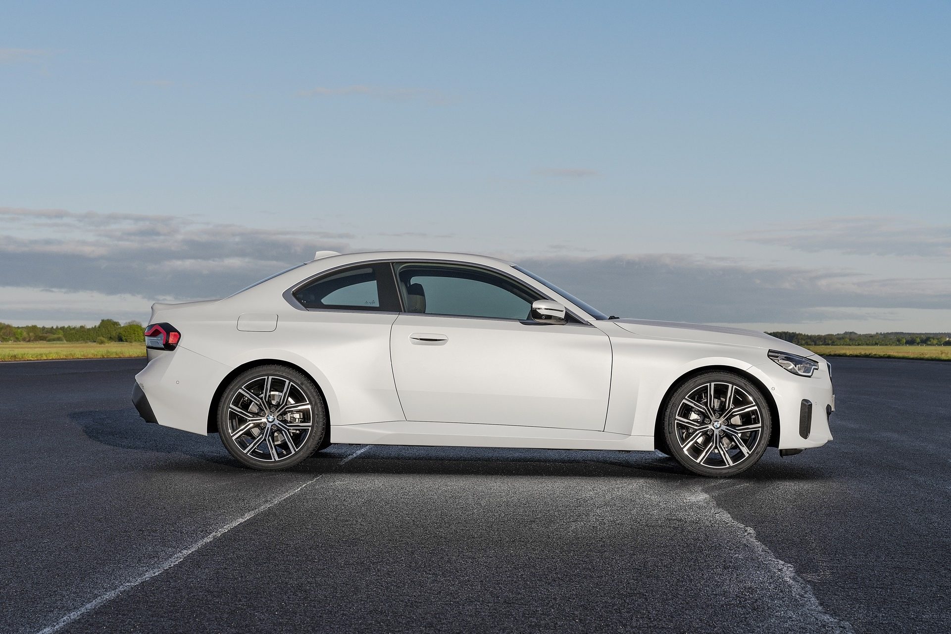 2022-BMW-2-Series-Coupe-M240i-230i-53.jpg