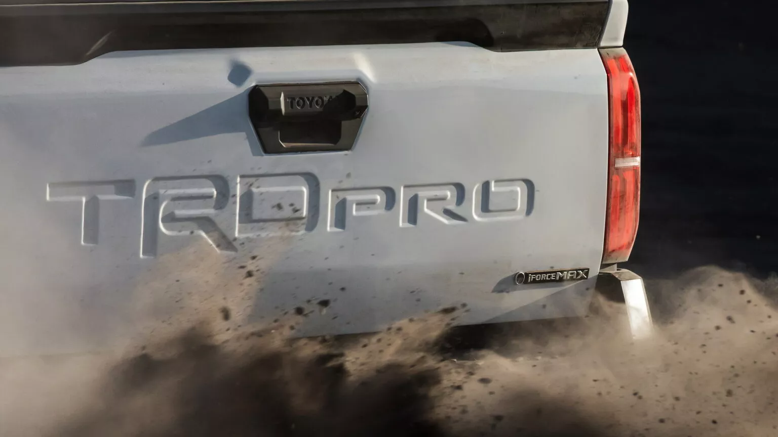 2024-Toyota-Tacoma-teaser-1-1536x864.webp