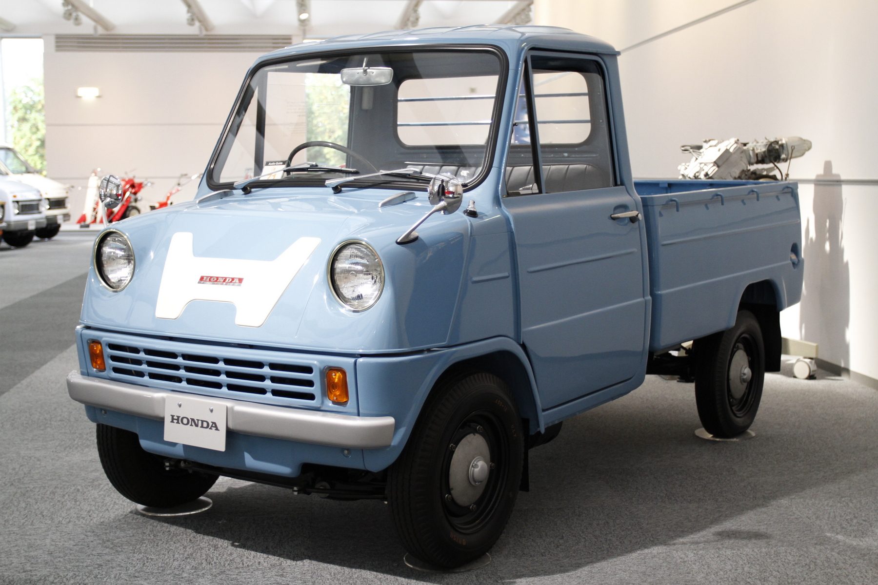 The-T360-Mini-Truck-beats-a-Sports-Car-as-Honda%E2%80%99s-First-Car.jpg