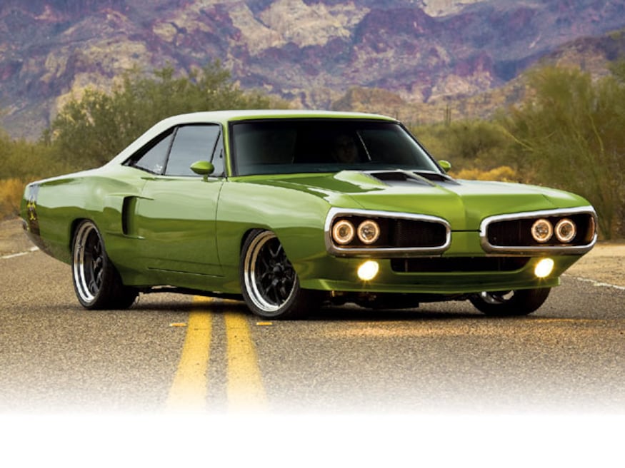 0809phr_09_z-1970_dodge_super_bee-front_right_view.jpg