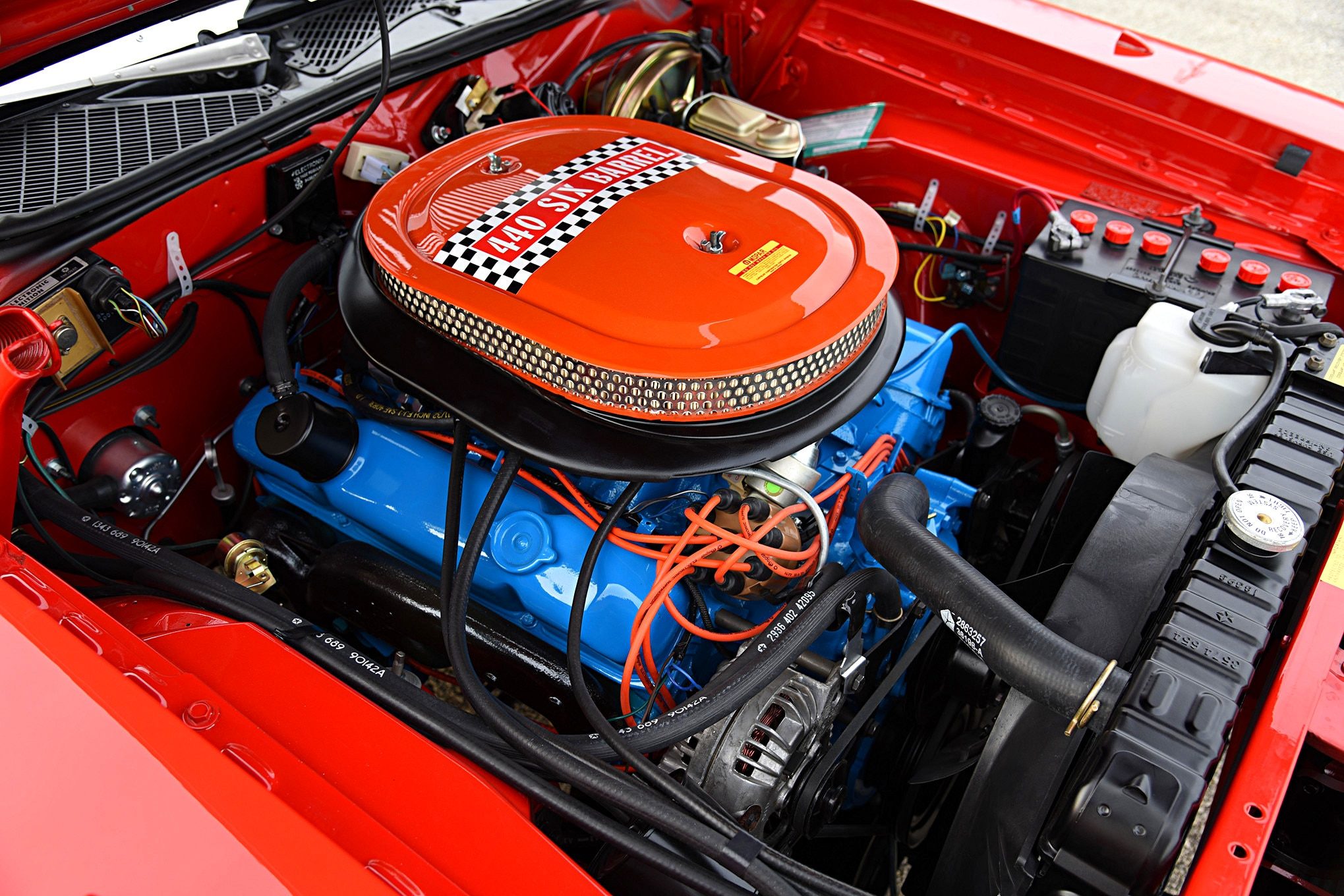 04-1972-plymouth-road-runner-gtx-engine.jpg