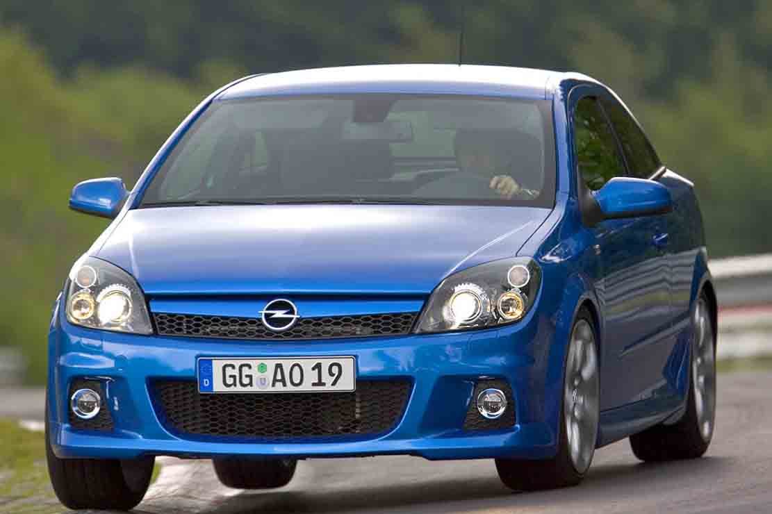 Opel_Astra_003.jpg