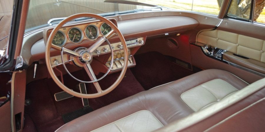 1956_Continental_Mark_II_interior_Barrett_Jackson_RESIZED_8.jpg