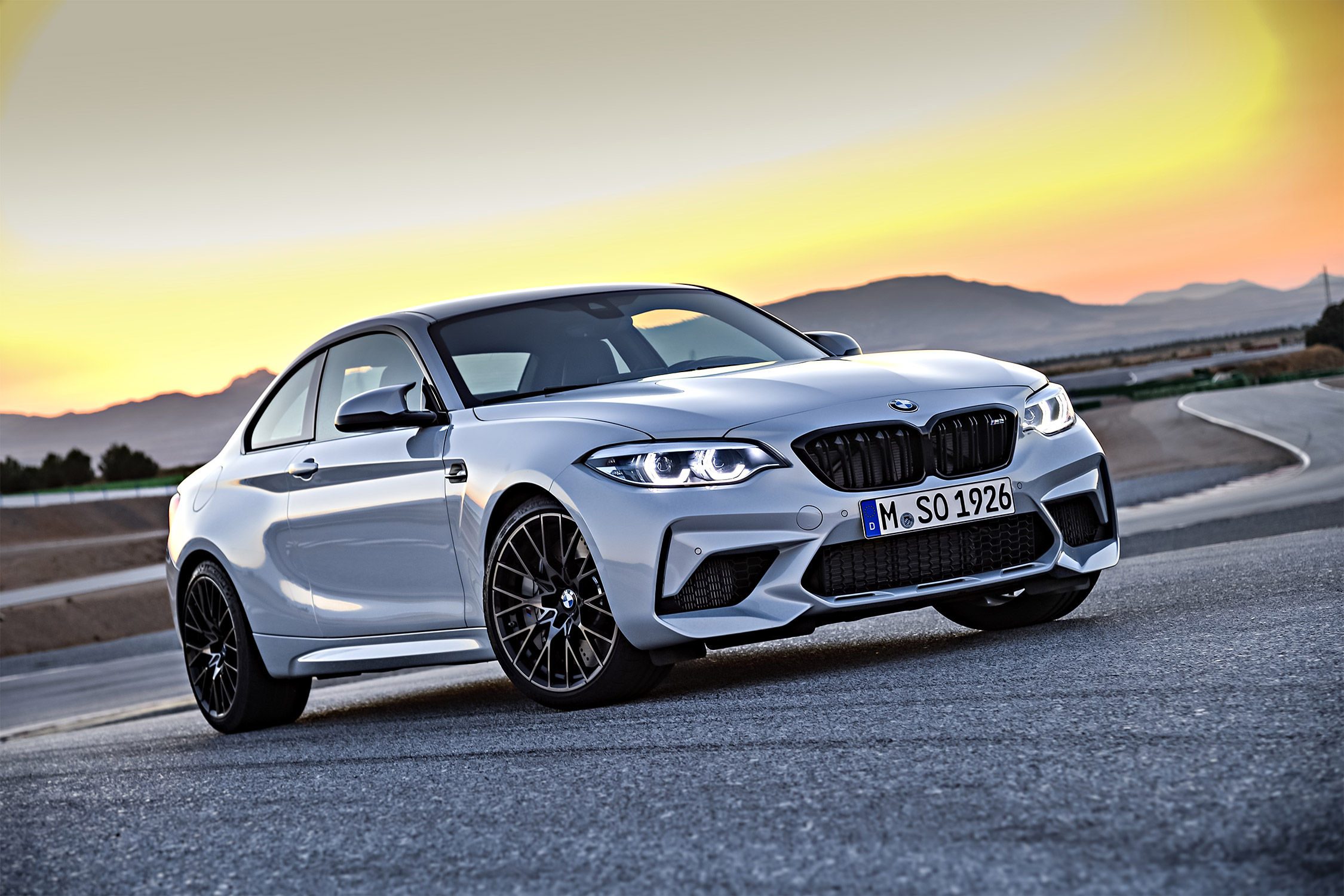 bmw-m2-17547-1.jpg