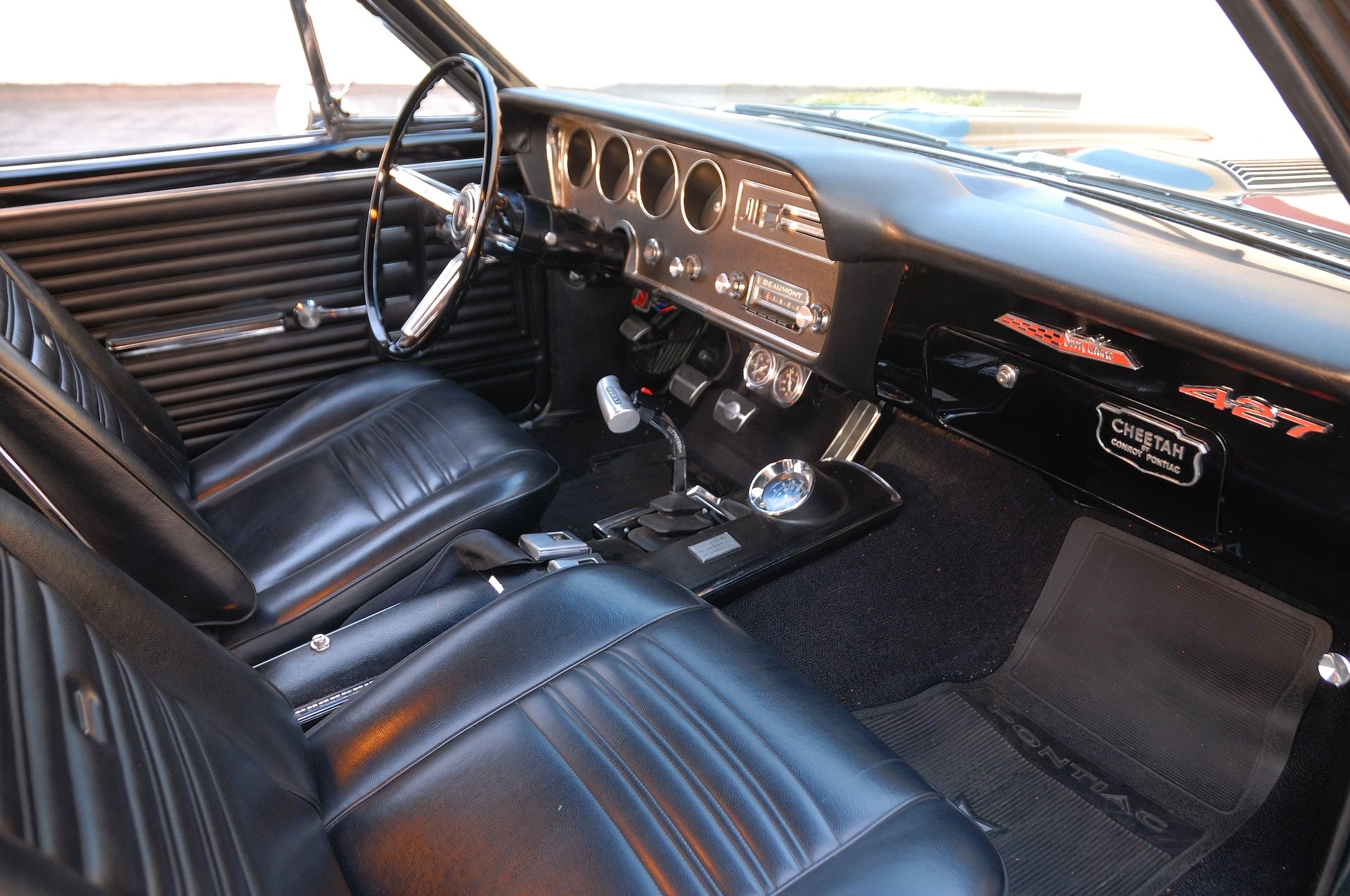 1967-beaumont-cheetah-interior.jpg