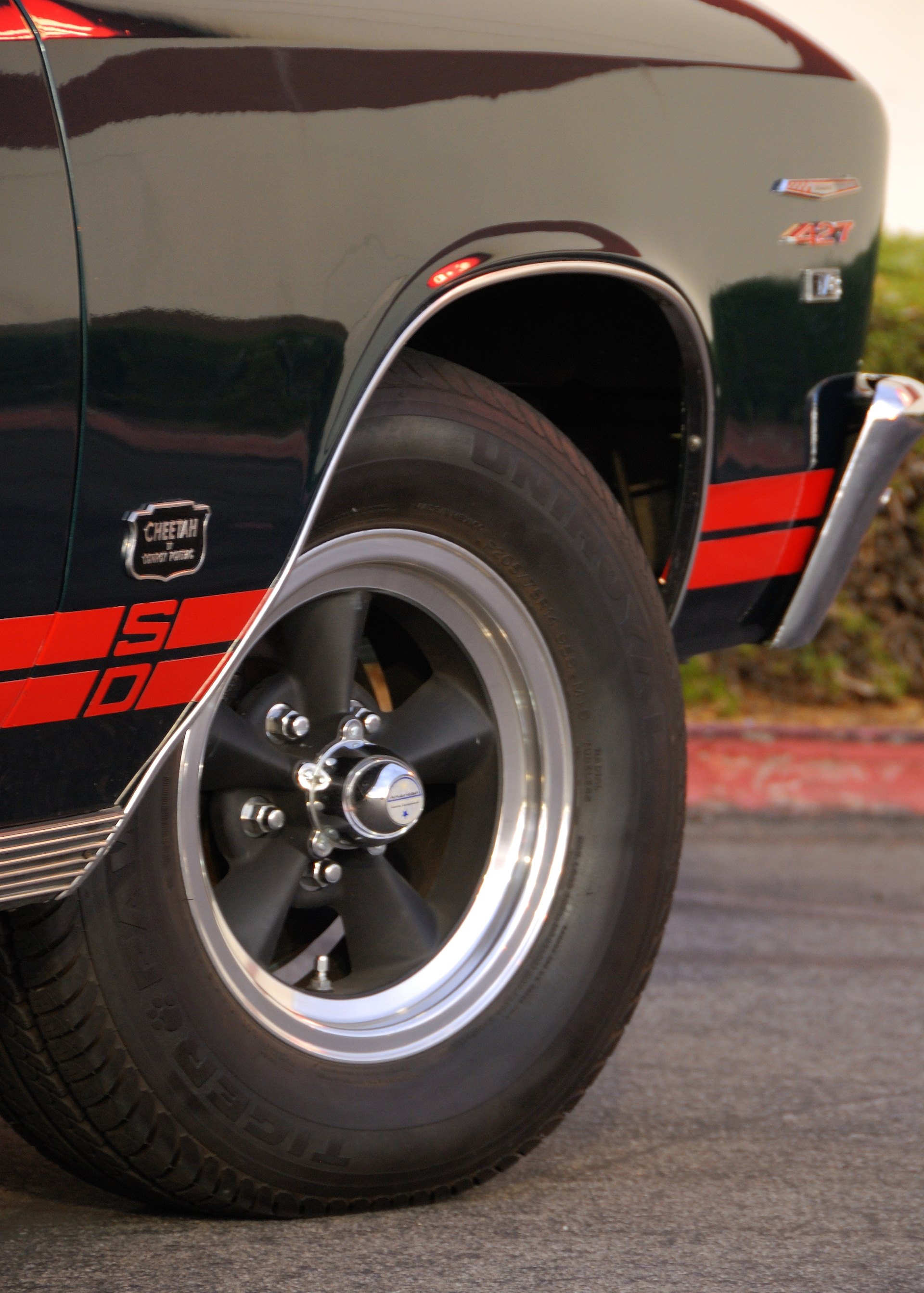 1967-beaumont-cheetah-wheel-tire.jpg