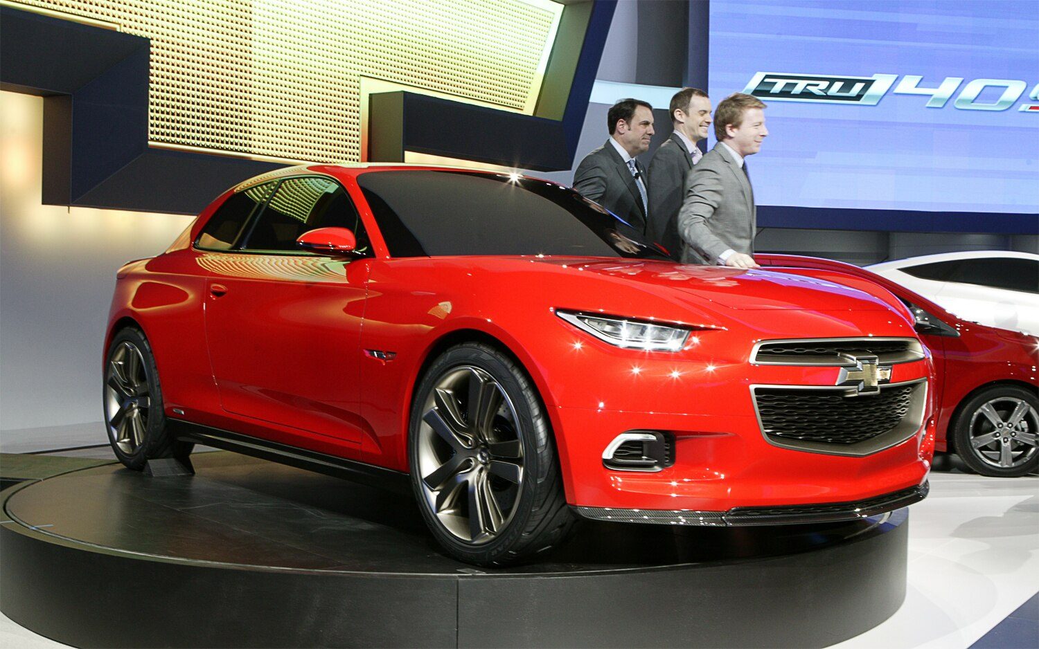 Chevrolet-Code-130R-Concept-front-three-quarter-12.jpg