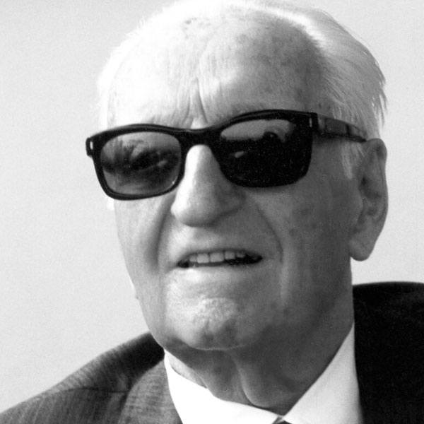 enzo-ferrari-modena-bio-bn.jpg