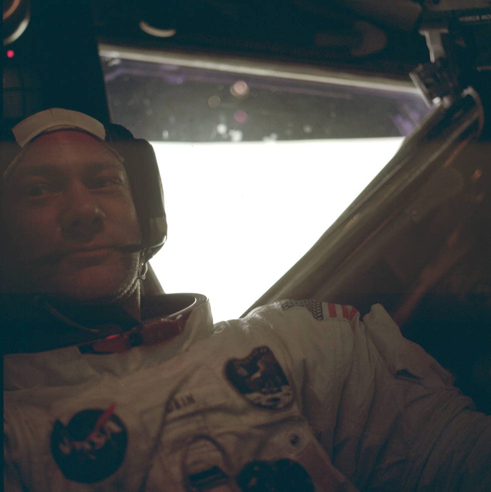 apollo_11_aldrin_in_lm_post_eva_july_20_1969_as11-37-5534.jpg