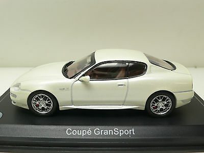 2004-Maserati-Coupe-Gransport-Leo-Models.jpg