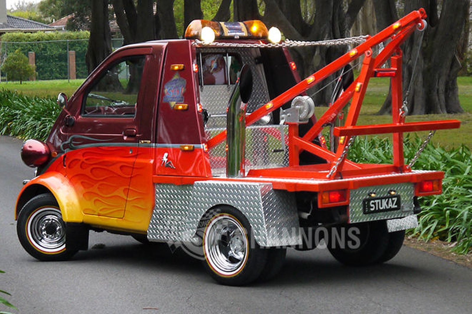 daihatsu-midget-ii-utility-promotional-custom-tow-truck.jpg