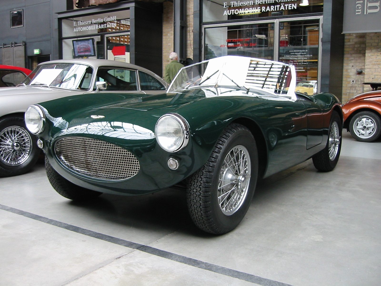 1953_AstonMartin_DB12LitreSportsPaulJackmanSpecial7.jpg