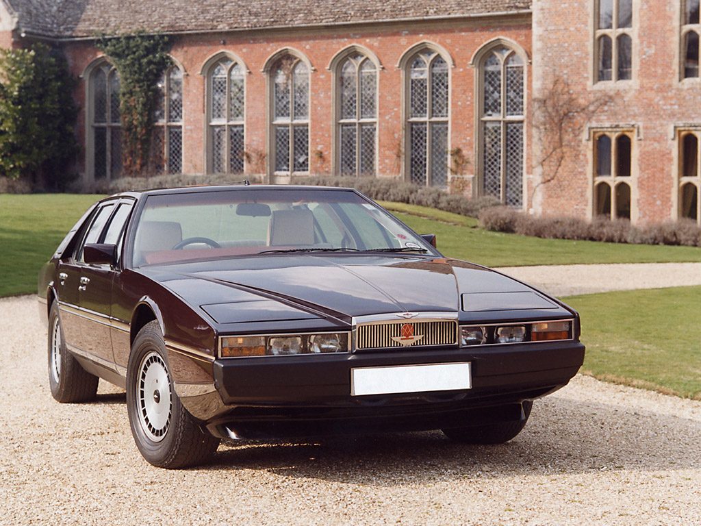 1978_AstonMartin_LagondaSeriesII1.jpg