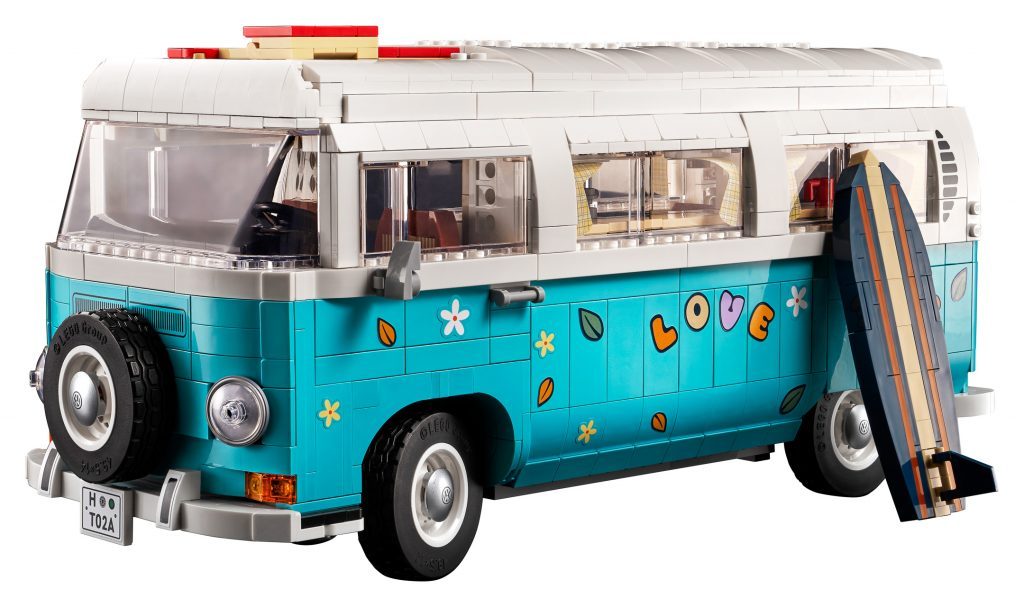 LEGO-Volkswagen-T2-Camper-Van-10279-5.jpg