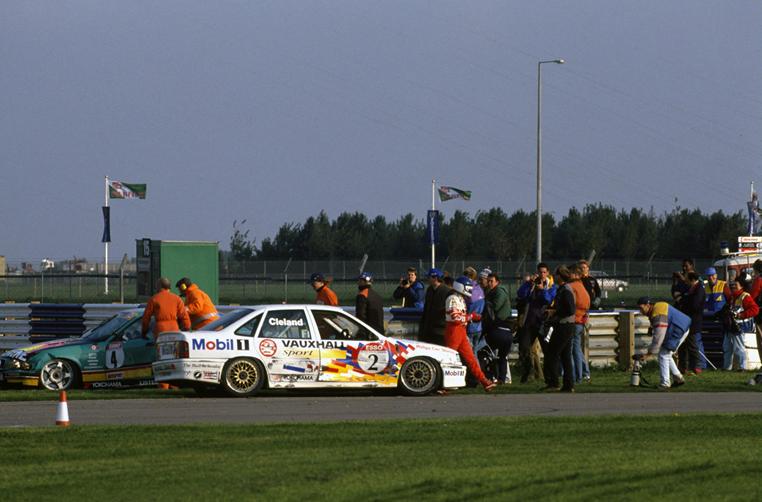 BTCC-1992-Cleland-Soper-Silverstone.jpg