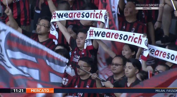 milan-biglia-sciarpa-we-are-so-rich.jpg