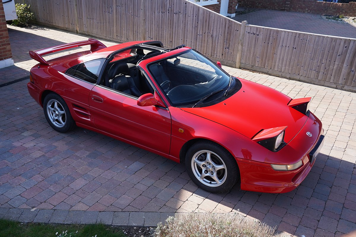 1998-Toyota-MR2-GT-16V-Red-Main-Hero.jpg