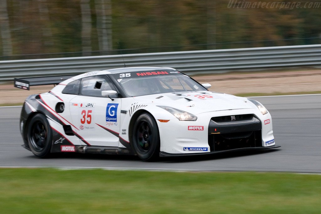 Nissan-Nismo-GT-R-GT1-32468.jpg