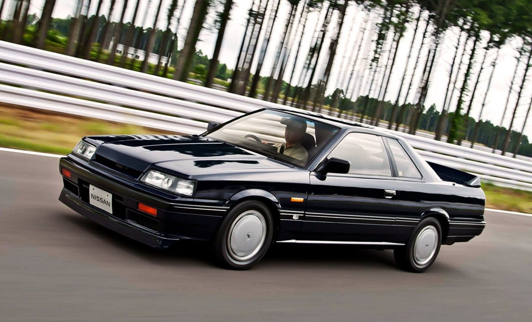 r31%20Skyline.jpg