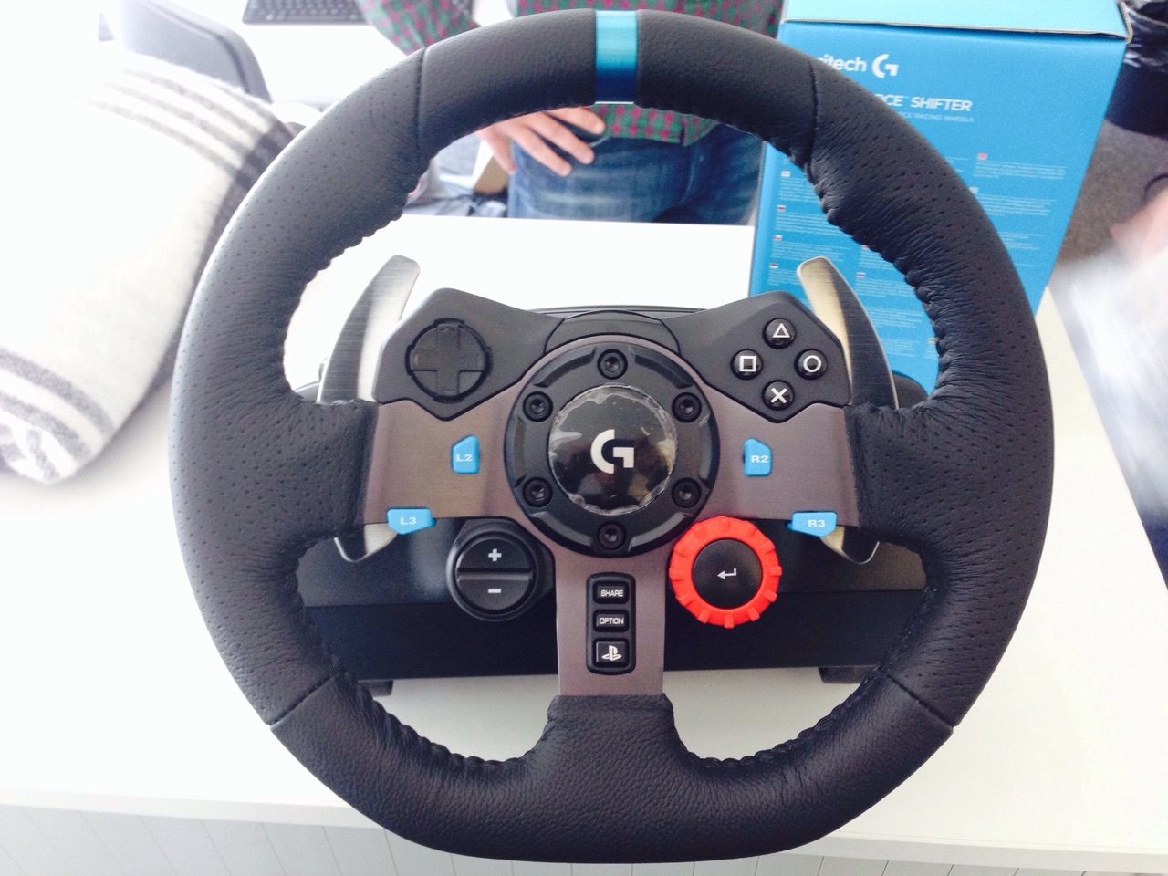 Logitech G29 Driving Force Racing Wheel and driving-simulation